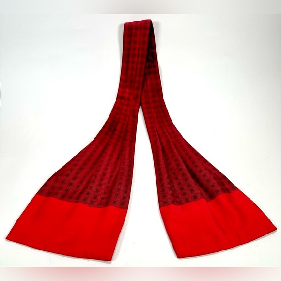 Hermès Paris Ascot Foulard Silk Scarf in Red Geometric Print - Picture 7 of 10